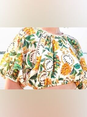 Farm Rio Biriba linen cropped blouse/off-white yellow/green fruit print-Medium